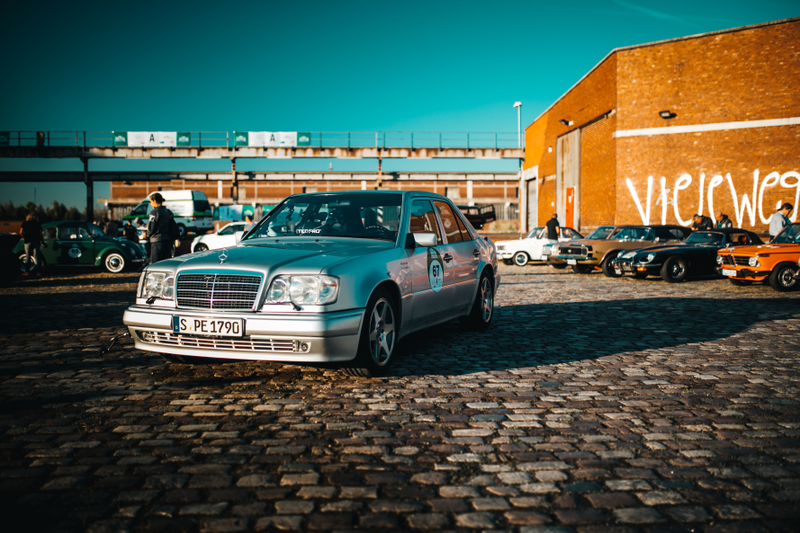 Illustration for article titled Here Are Some Awesome Archive Photos To Help You Remember The Mercedes-Benz 500E Was Totally Boss